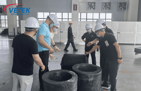 Bun venit clienților să viziteze fabrica de produse din fibră de carbon Veteksemicon
